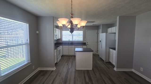 2425 Pleasant Springs Ln, Hermitage, TN 37076