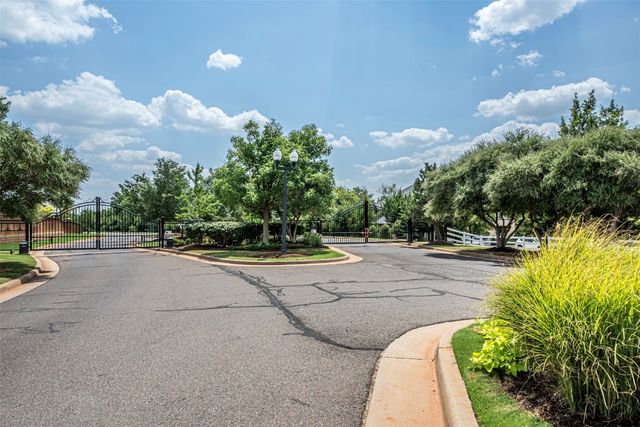7620 NW 136th Terrace, Oklahoma City, OK 73142