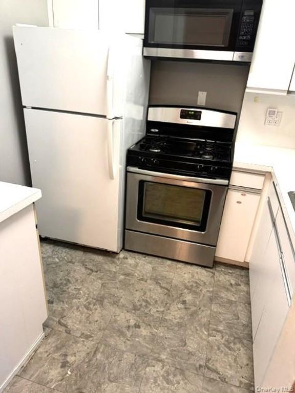 601 Chester Street A17 A17, Cedarhurst, NY 11516 — photo 4