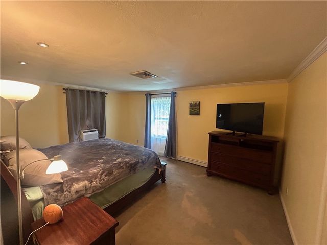 61 Candlewood Drive, North Kingstown, RI 02852