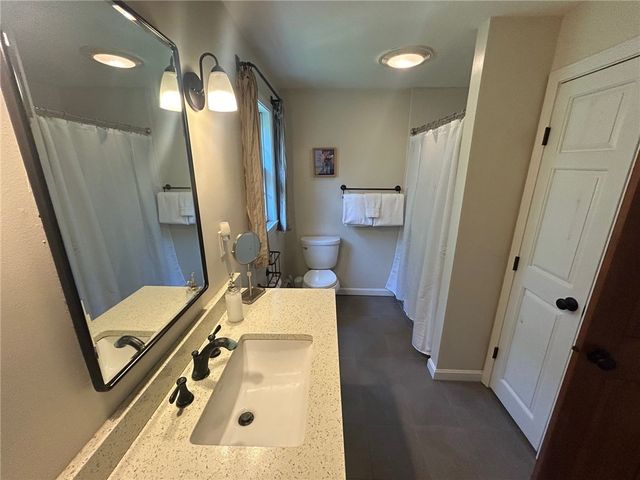 61 Candlewood Drive, North Kingstown, RI 02852