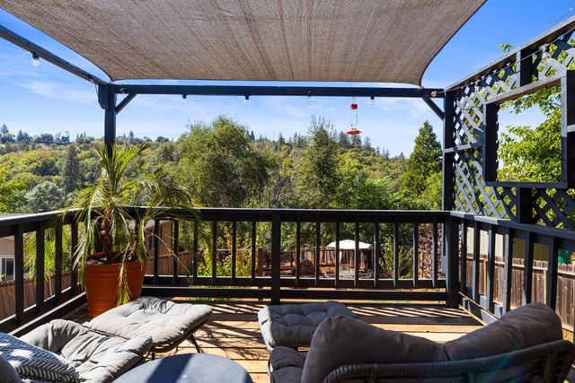 616 Myrtle Ave, Placerville, CA 95667
