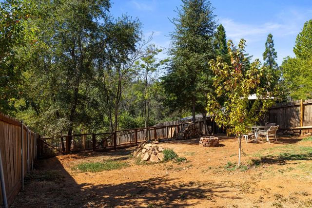 616 Myrtle Ave, Placerville, CA 95667