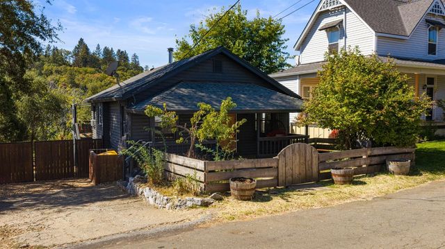 616 Myrtle Ave, Placerville, CA 95667