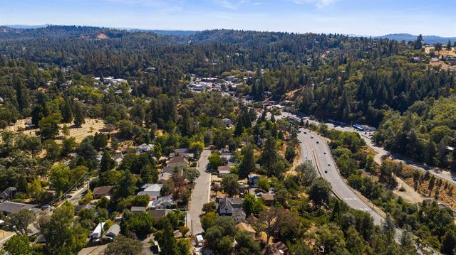 616 Myrtle Ave, Placerville, CA 95667