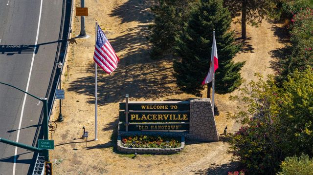 616 Myrtle Ave, Placerville, CA 95667