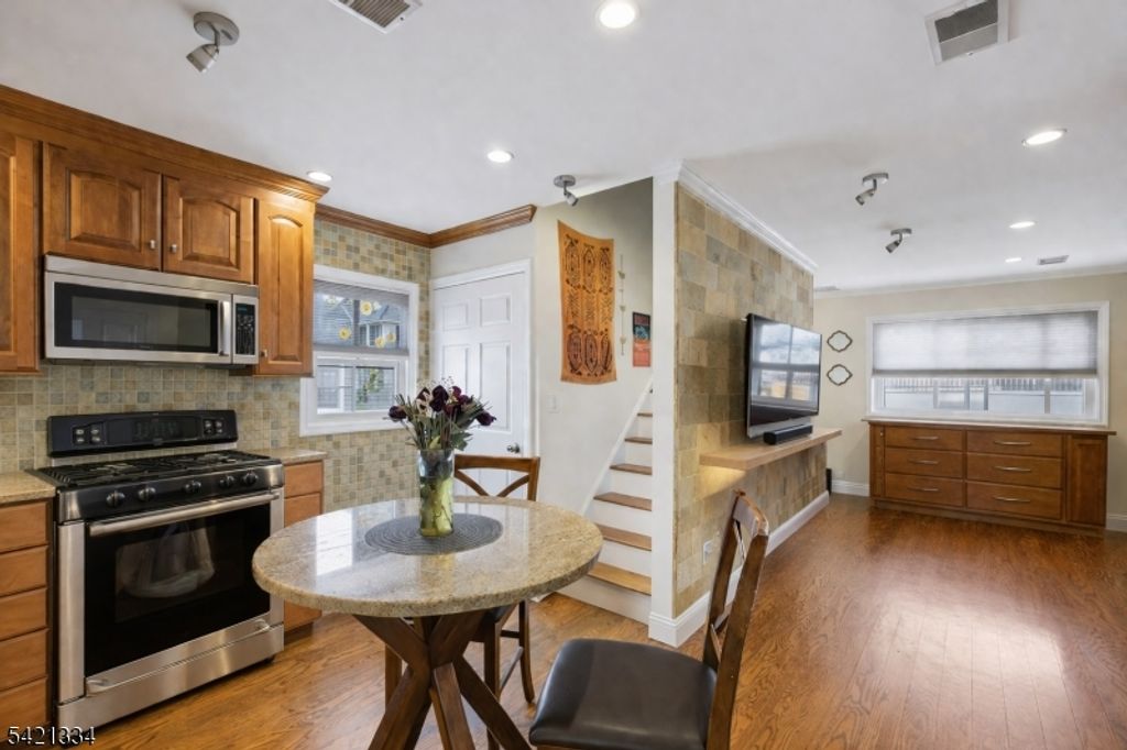 464 Meade St, City Of Orange Twp., NJ 07050 — photo 5