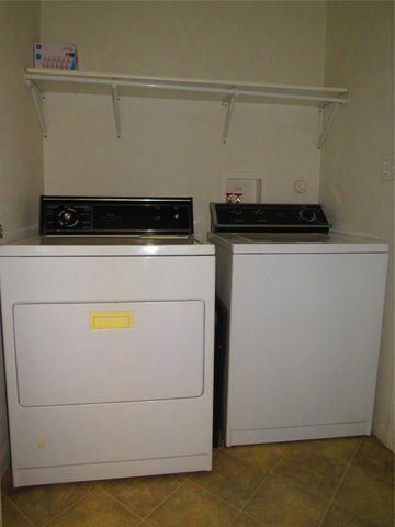 359 County Road 84, Santa Fe, NM 87506