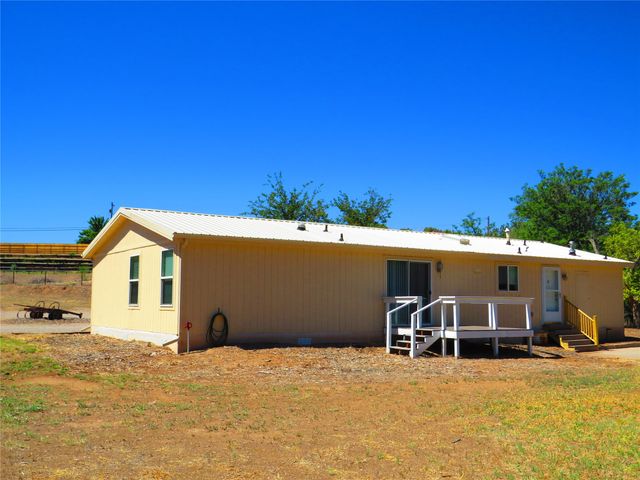 359 County Road 84, Santa Fe, NM 87506