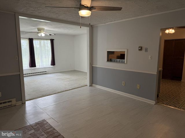 1485 S TIMBER RIDGE RD, Cross Junction, VA 22625