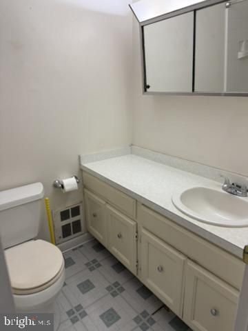 1485 S TIMBER RIDGE RD, Cross Junction, VA 22625