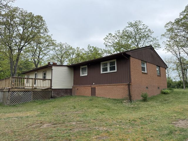 1485 S TIMBER RIDGE RD, Cross Junction, VA 22625