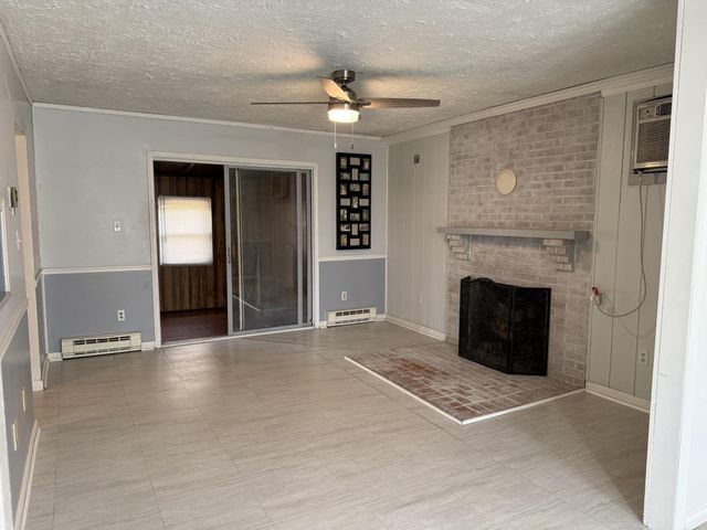 1485 S TIMBER RIDGE RD, Cross Junction, VA 22625