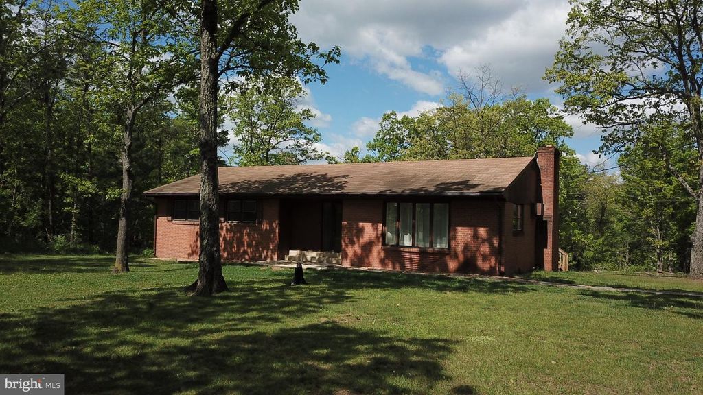 1485 S TIMBER RIDGE RD, Cross Junction, VA 22625