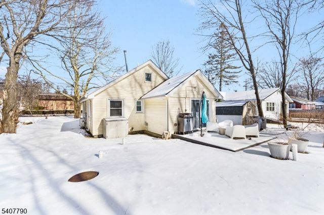 110 Breakneck Rd, Vernon Twp., NJ 07422