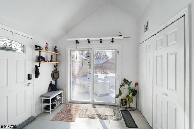 110 Breakneck Rd, Vernon Twp., NJ 07422