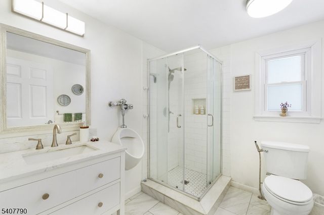 110 Breakneck Rd, Vernon Twp., NJ 07422