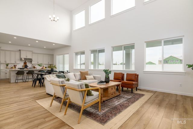 923 W Hammer Falls Dr, Meridian, ID 83642