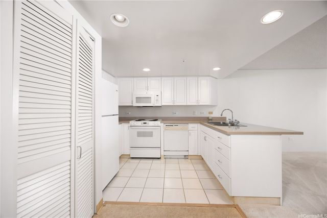 1314 Kalakaua Avenue 908, Honolulu, HI 96826