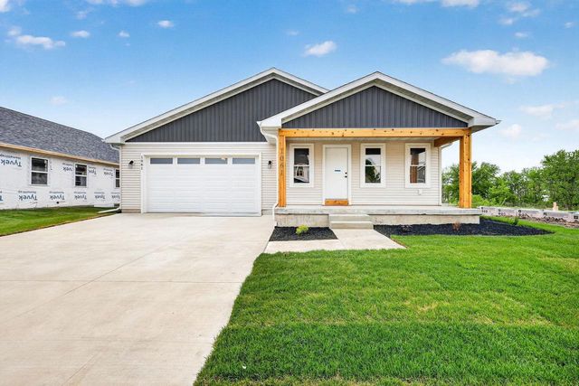 1061 Kamperschroer Way, Sun Prairie, WI 53590