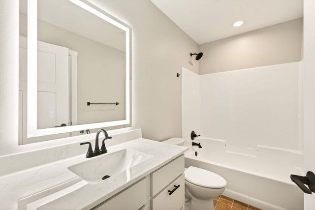 1061 Kamperschroer Way, Sun Prairie, WI 53590