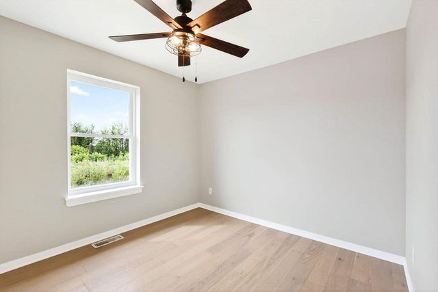 1061 Kamperschroer Way, Sun Prairie, WI 53590
