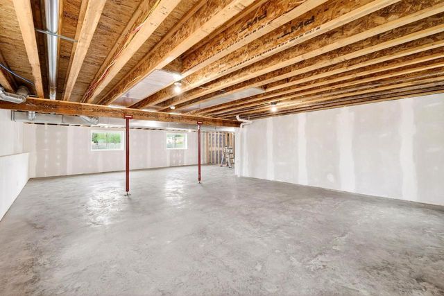 1061 Kamperschroer Way, Sun Prairie, WI 53590
