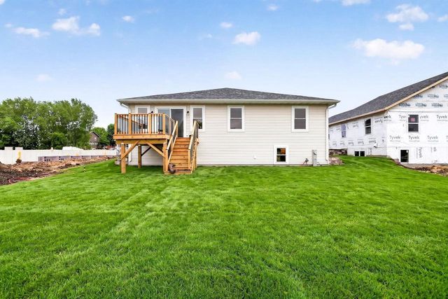 1061 Kamperschroer Way, Sun Prairie, WI 53590