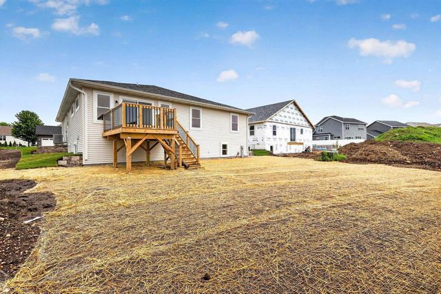 1061 Kamperschroer Way, Sun Prairie, WI 53590