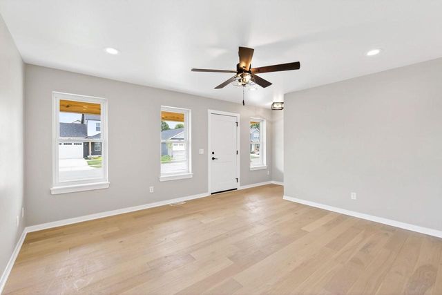 1061 Kamperschroer Way, Sun Prairie, WI 53590