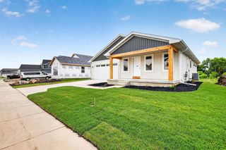 1061 Kamperschroer Way, Sun Prairie, WI 53590