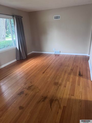 6621 Colfax Avenue, Lincoln, NE 68507