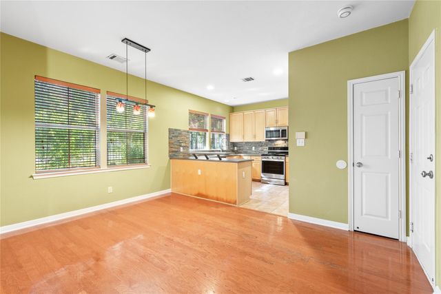 1011 Brodie ST 6, Austin, TX 78704