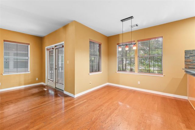 1011 Brodie ST 6, Austin, TX 78704