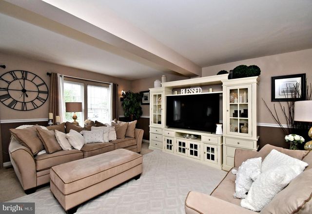 200 GEORGES CT, North Wales, PA 19454