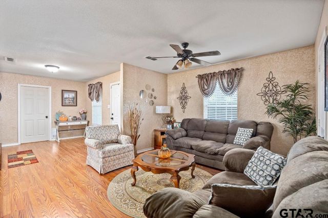 14716 Fox Ridge, Tyler, TX 75709