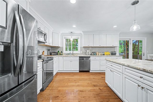 39 Cook Road, Cumberland, RI 02864