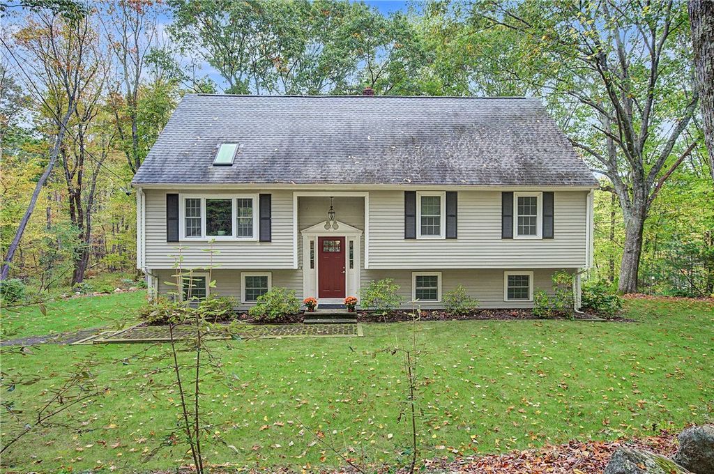 39 Cook Road, Cumberland, RI 02864