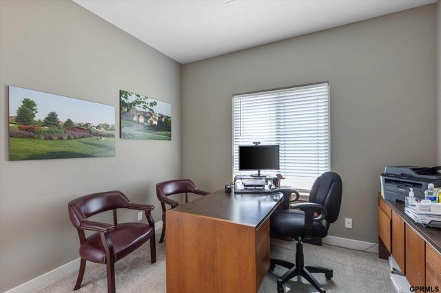 6702 S 200 Avenue, Gretna, NE 68135