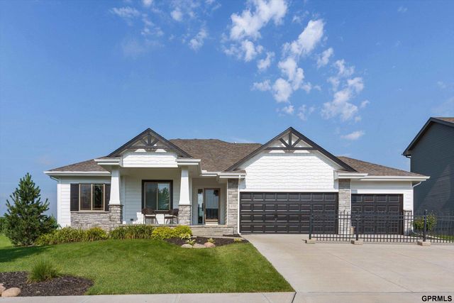 6702 S 200 Avenue, Gretna, NE 68135