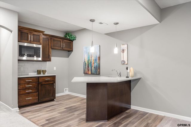 6702 S 200 Avenue, Gretna, NE 68135