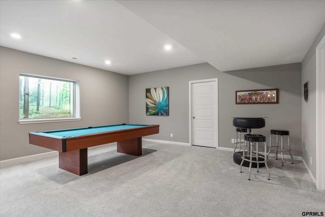 6702 S 200 Avenue, Gretna, NE 68135