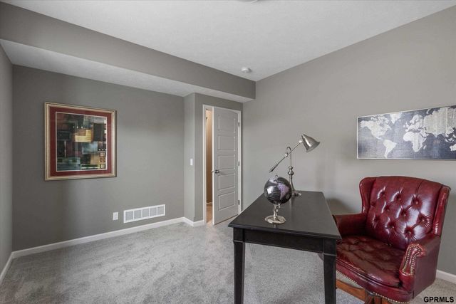 6702 S 200 Avenue, Gretna, NE 68135