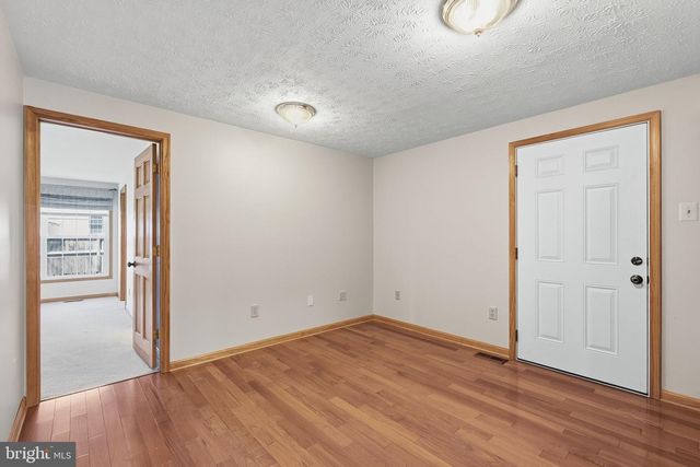 7409 LAKE KATRINE TER, Gaithersburg, MD 20879