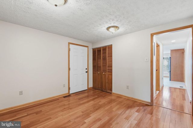 7409 LAKE KATRINE TER, Gaithersburg, MD 20879