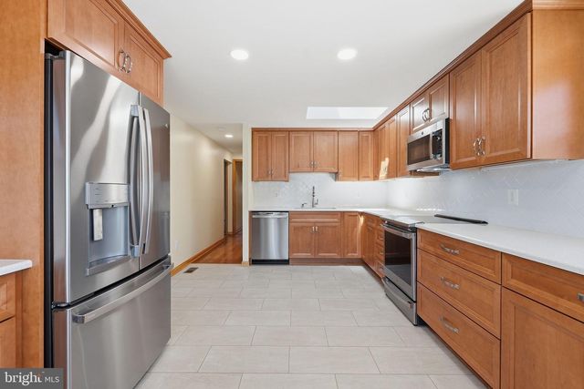 7409 LAKE KATRINE TER, Gaithersburg, MD 20879