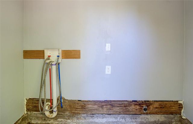 3301 SE 21st Street, Del City, OK 73115