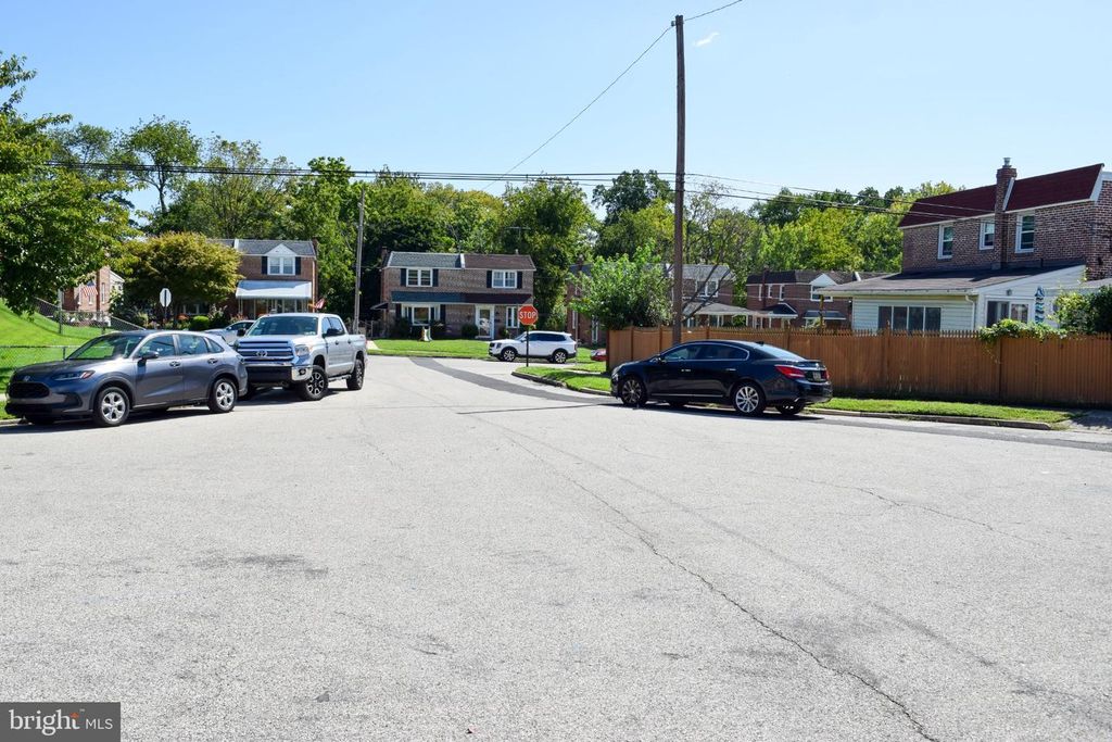 516 PARKVIEW CIR, RIDLEY PARK, PA 19078 — photo 4