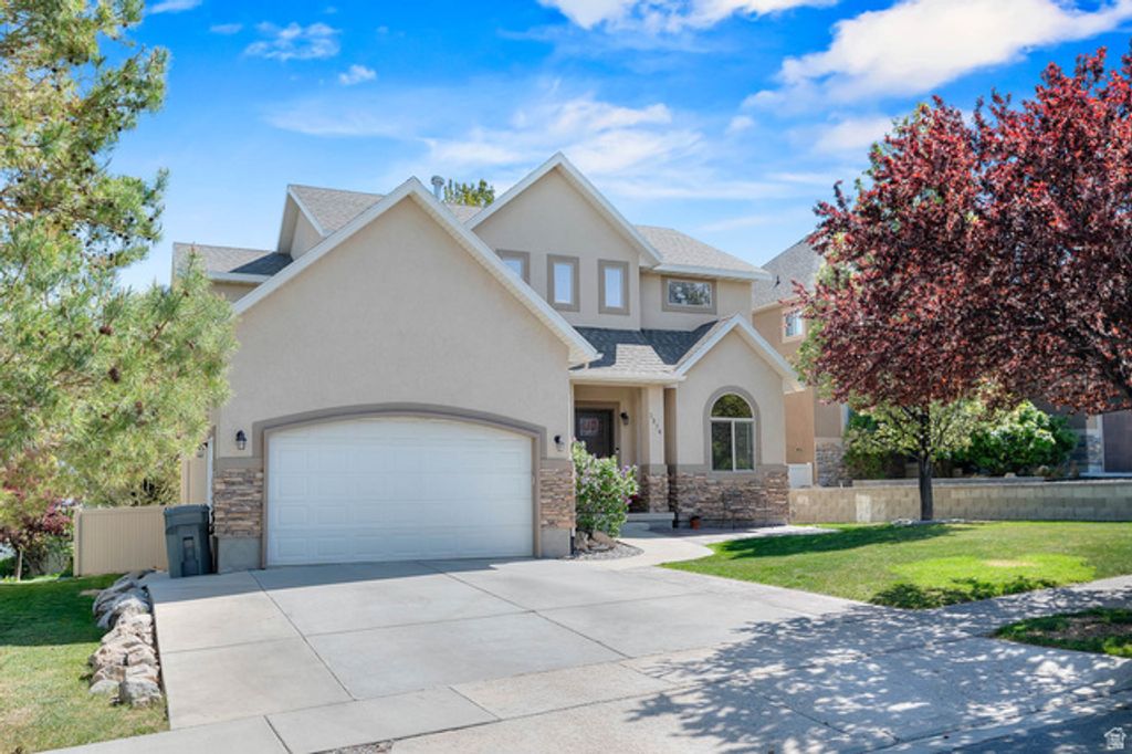Image 2 of property listing at 1374 S LEA CT, Saratoga Springs, UT 84045