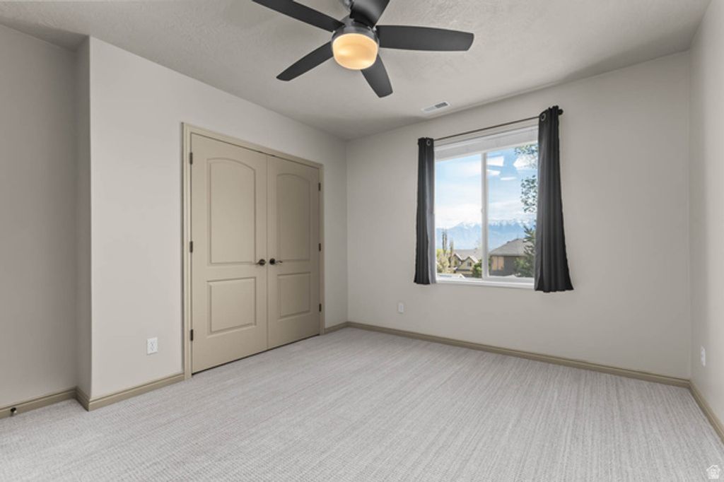 Image 19 of property listing at 1374 S LEA CT, Saratoga Springs, UT 84045